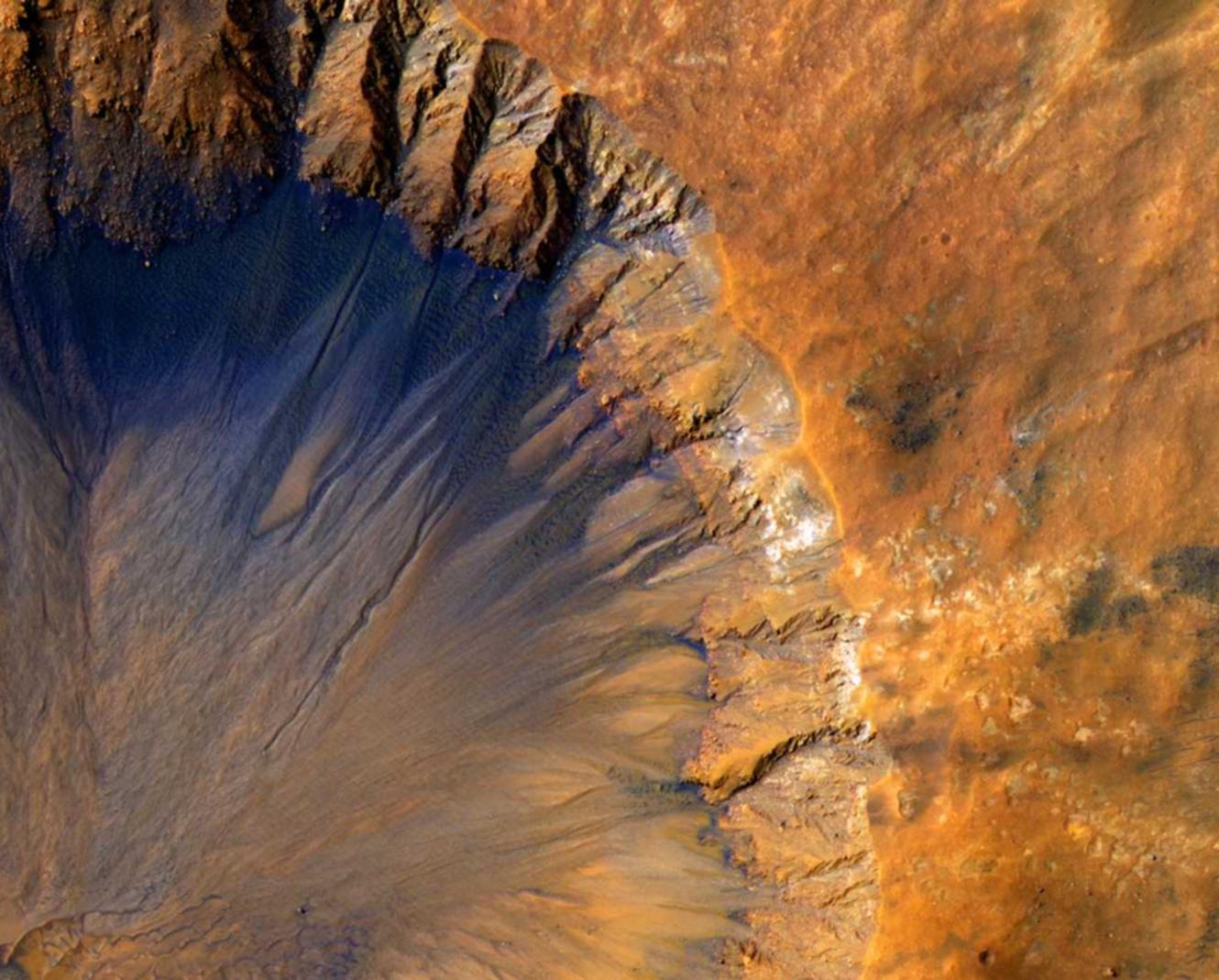 技术支持辅助作为玩家与开发者之间的经纪人